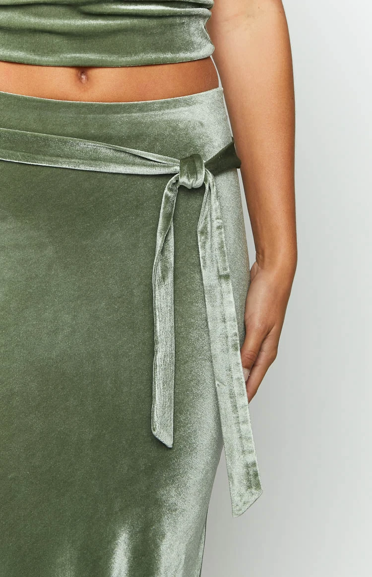 Arleth Green Velvet Maxi Skirt - Image 6