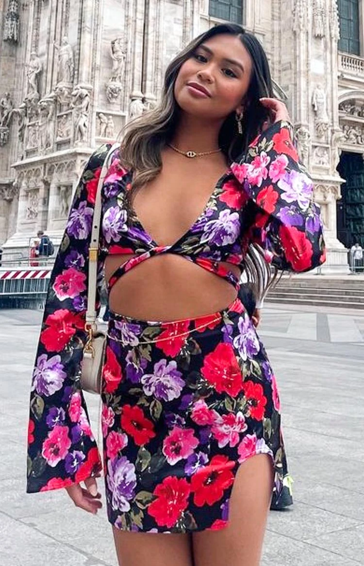 Farafra Red Front Wrap Top - Image 9