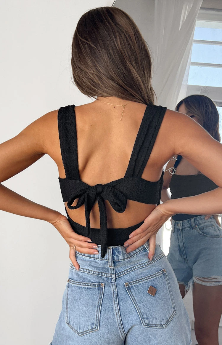 Vida Black Bow Top - Image 8