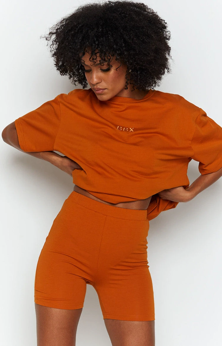 Wellness Shorts Tan - Image 9